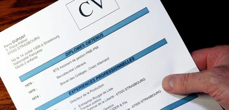 Comment rédiger un CV parfait sans expérience