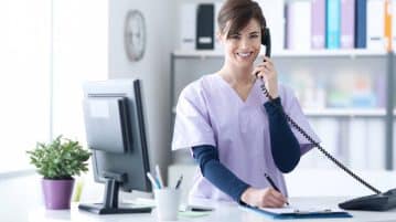 Comment vous préparer au métier de secrétaire médicale ?
